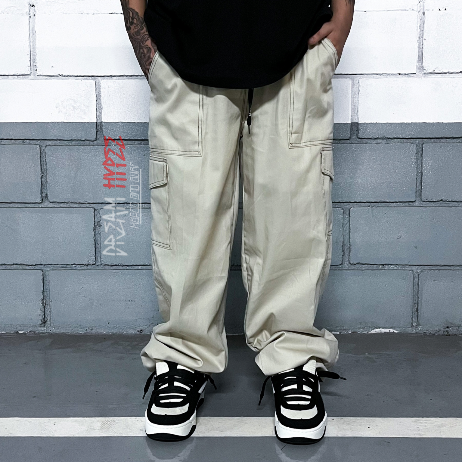 Calça Cargo Bege Contrast