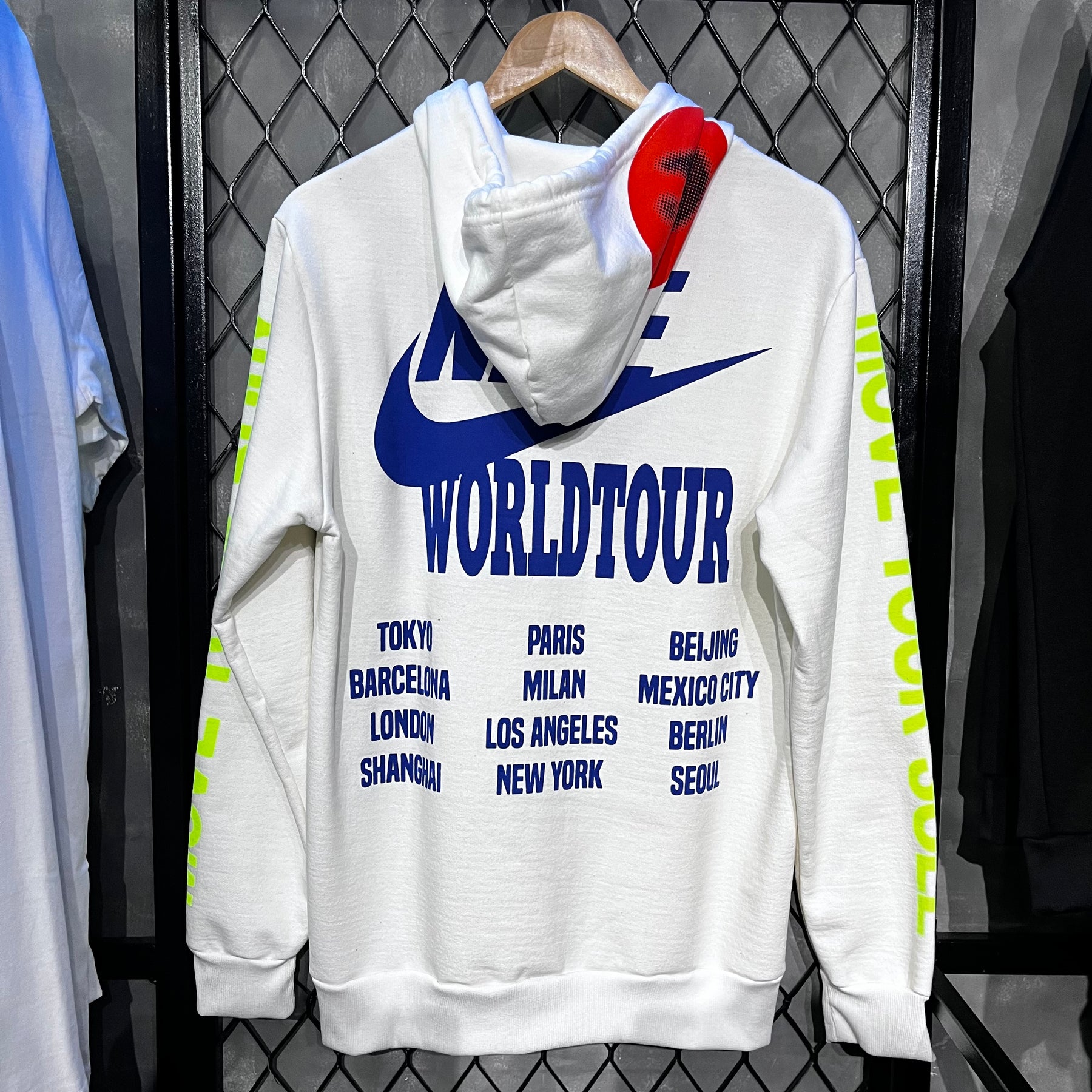 MOLETOM NK WORLD