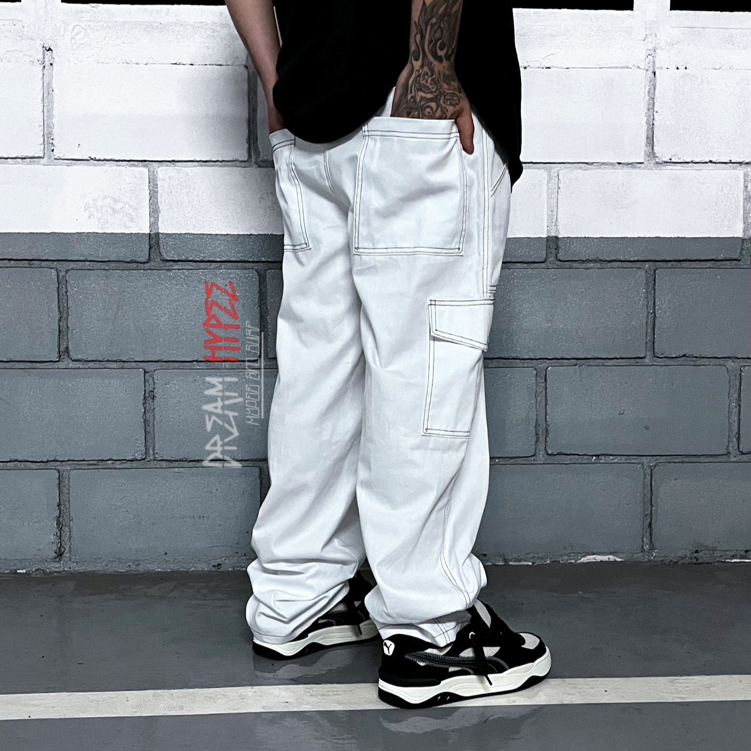 Calça Cargo Branca Contrast