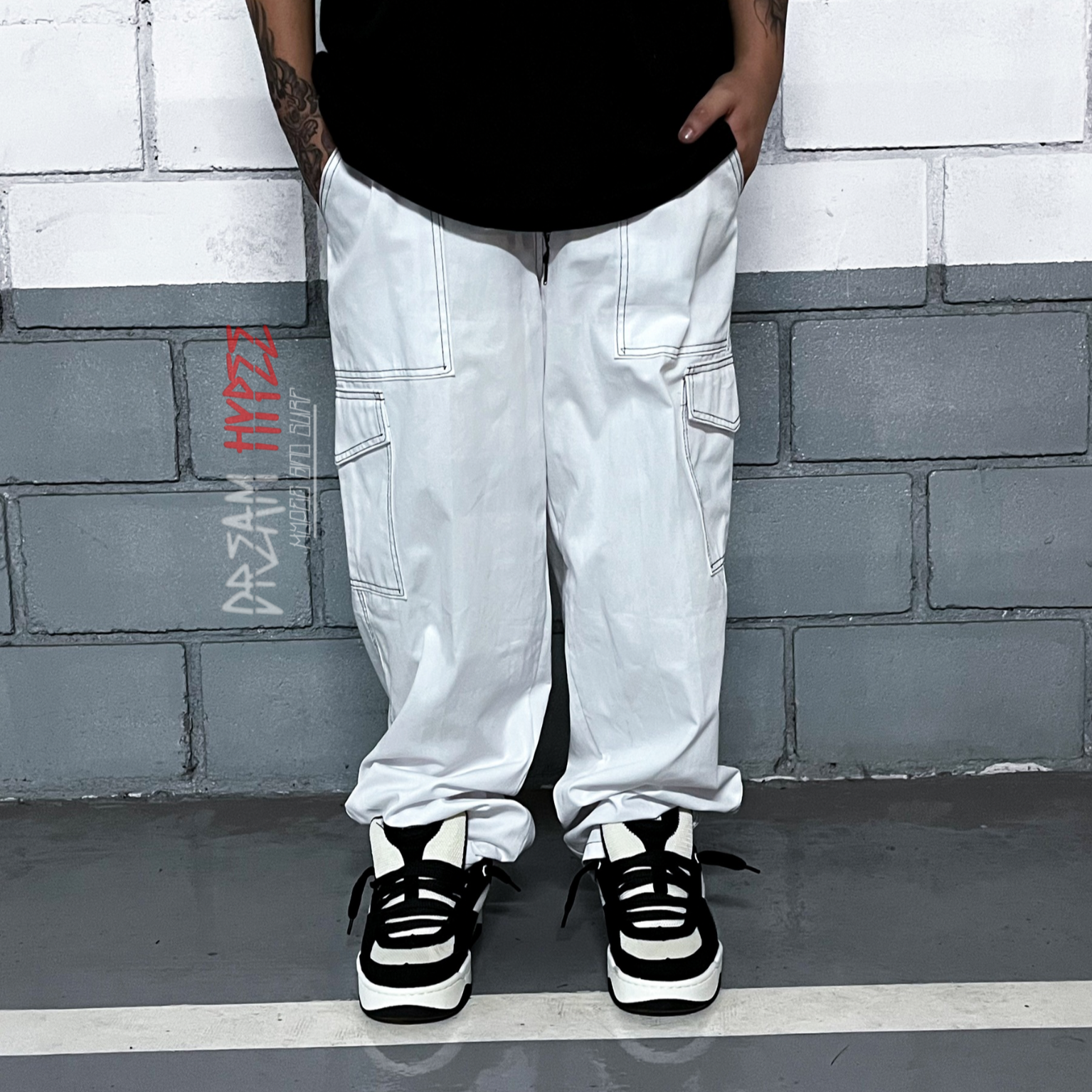 Calça Cargo Branca Contrast