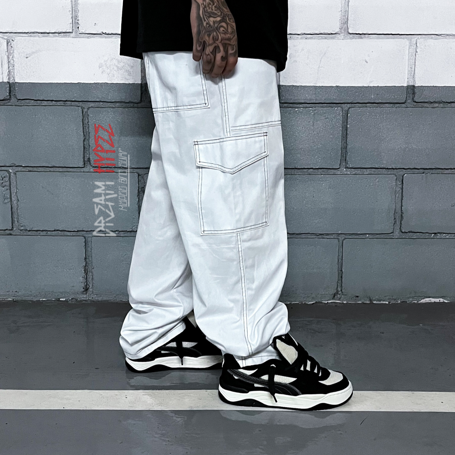 Calça Cargo Branca Contrast