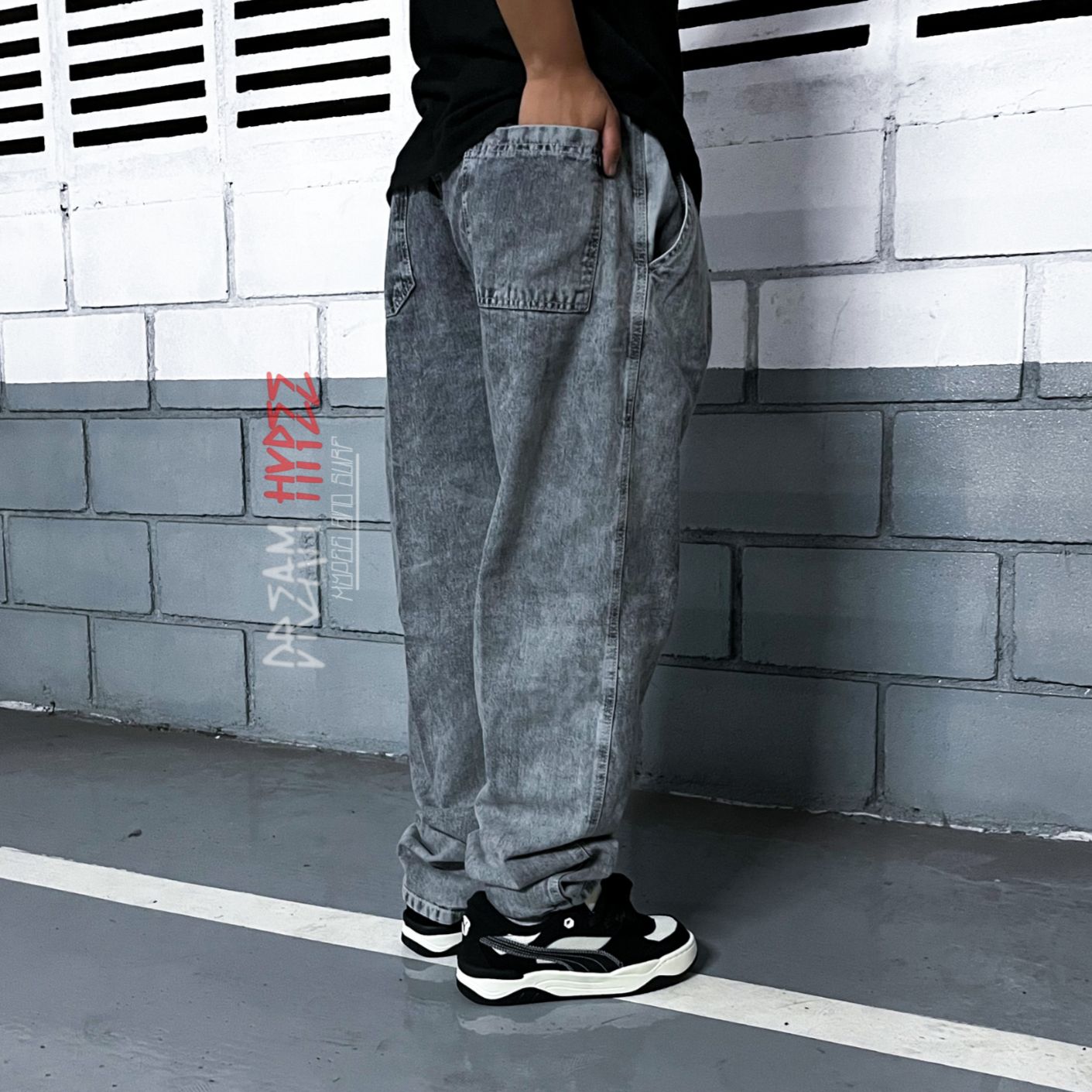 Calça Balão Jeans Marmorizada Clara