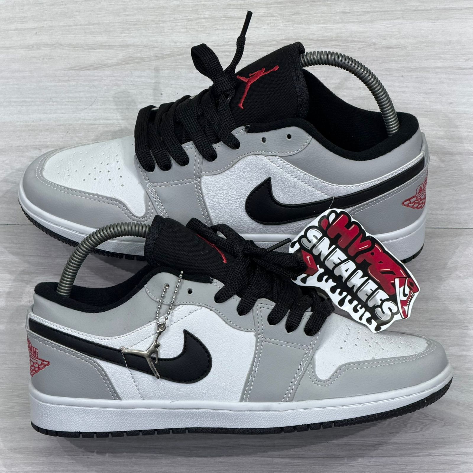 JORDAN 1 LOW