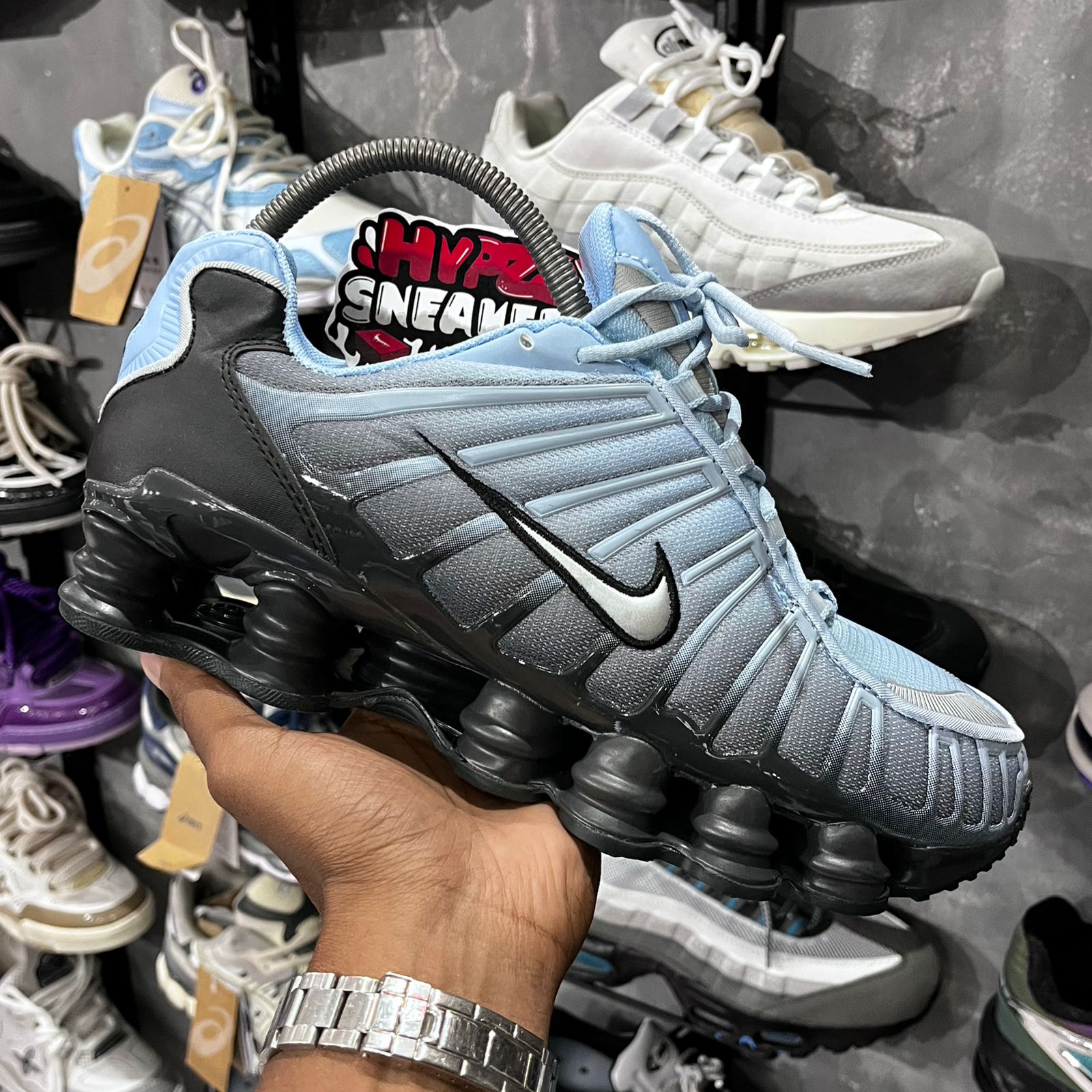 12 MLS