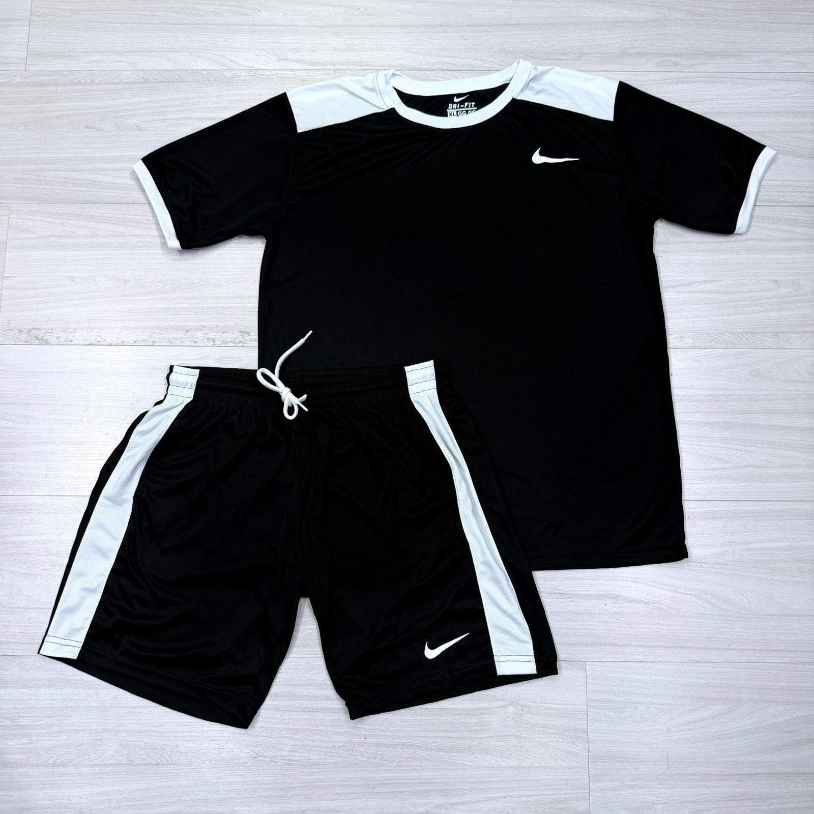 Conjunto Nk Dri Fit