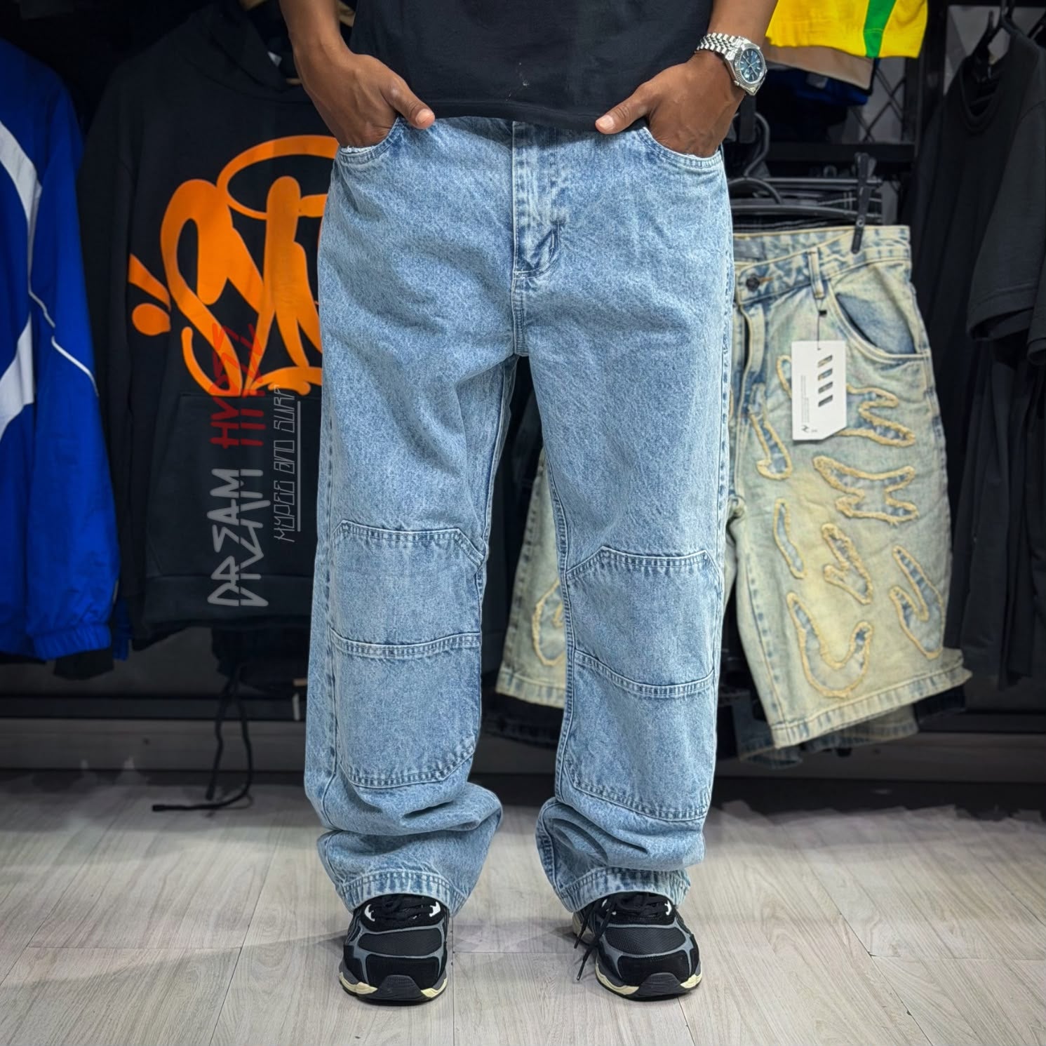 Calça Reta Azul Claro Patch DMC