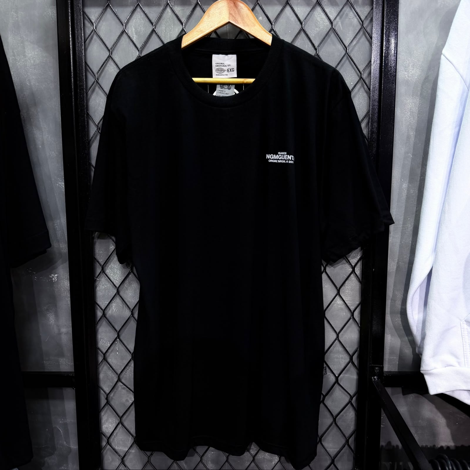CAMISETA CHRONIC