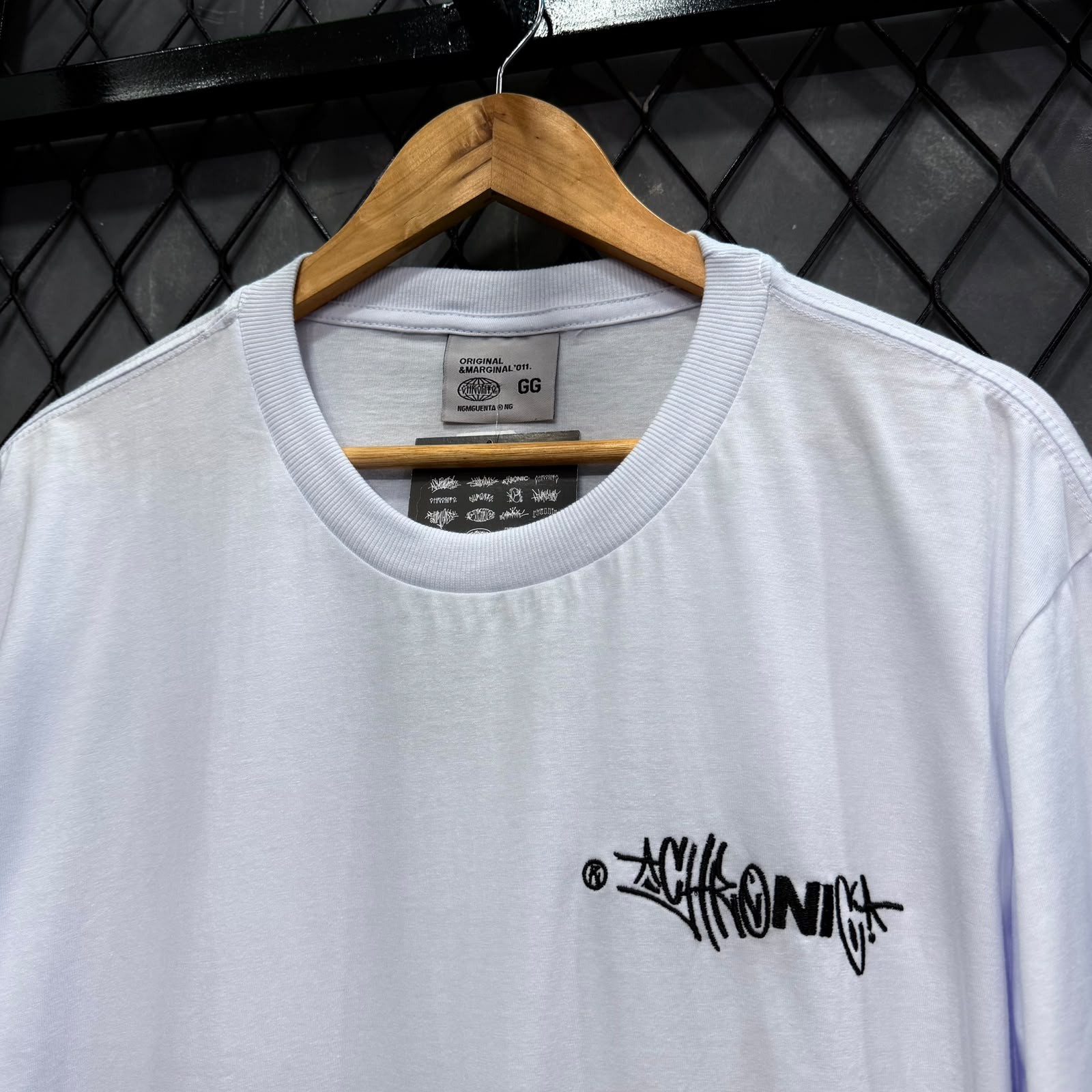 CAMISETA CHRONIC