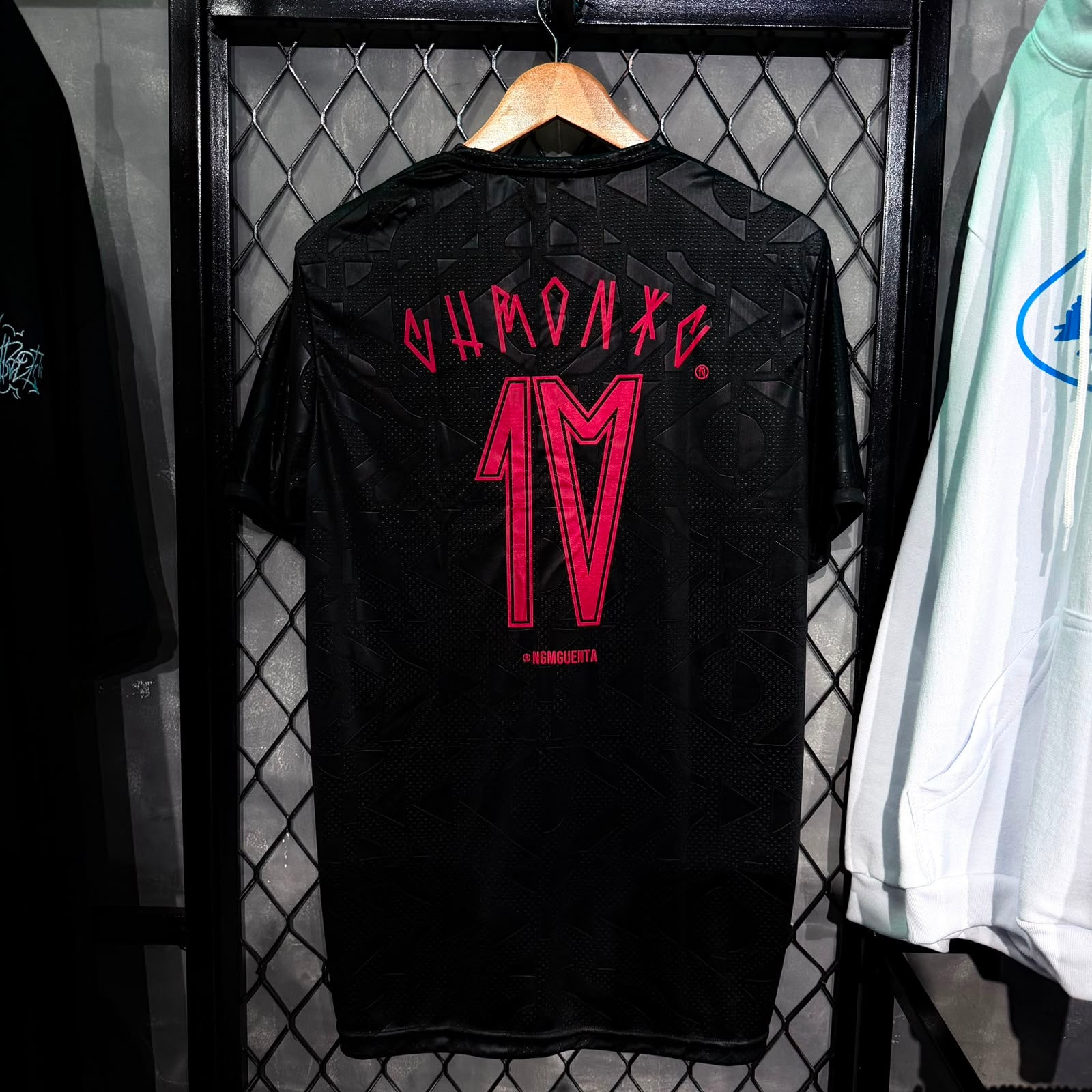 CAMISETA CHRONIC