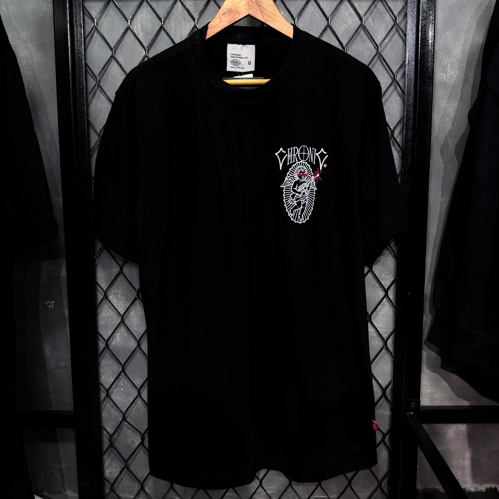 CAMISETA CHRONIC