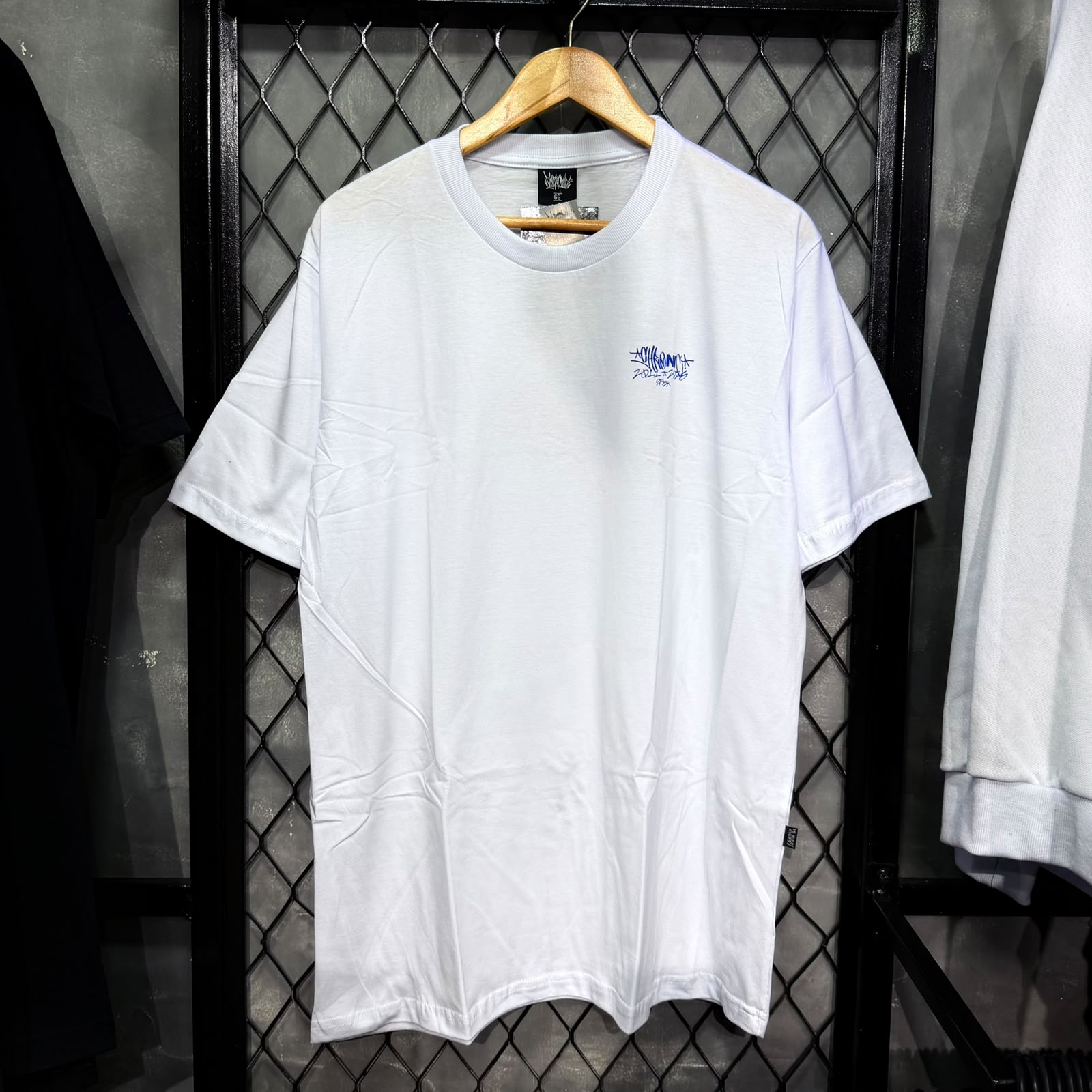 CAMISETA CHRONIC