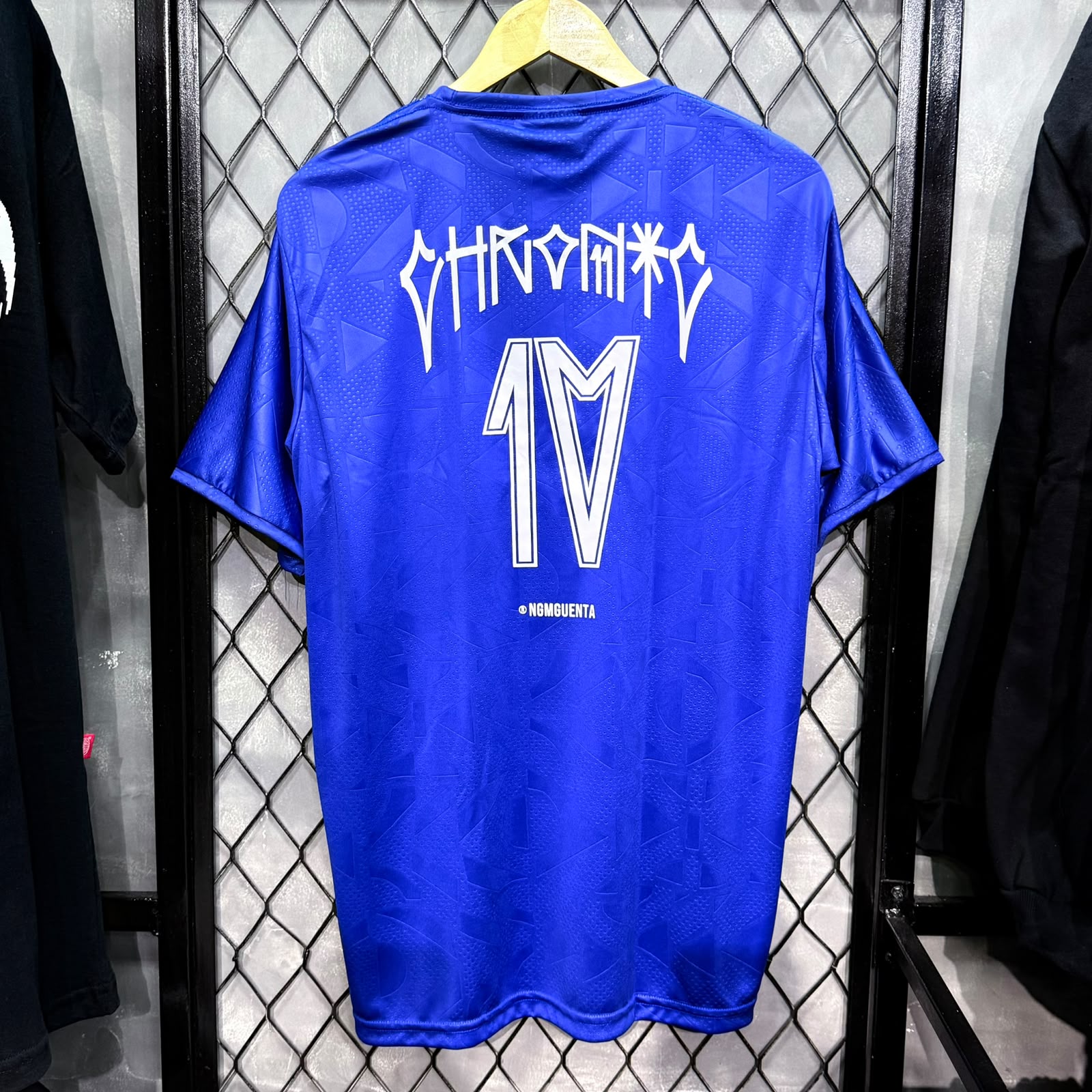 CAMISETA CHRONIC