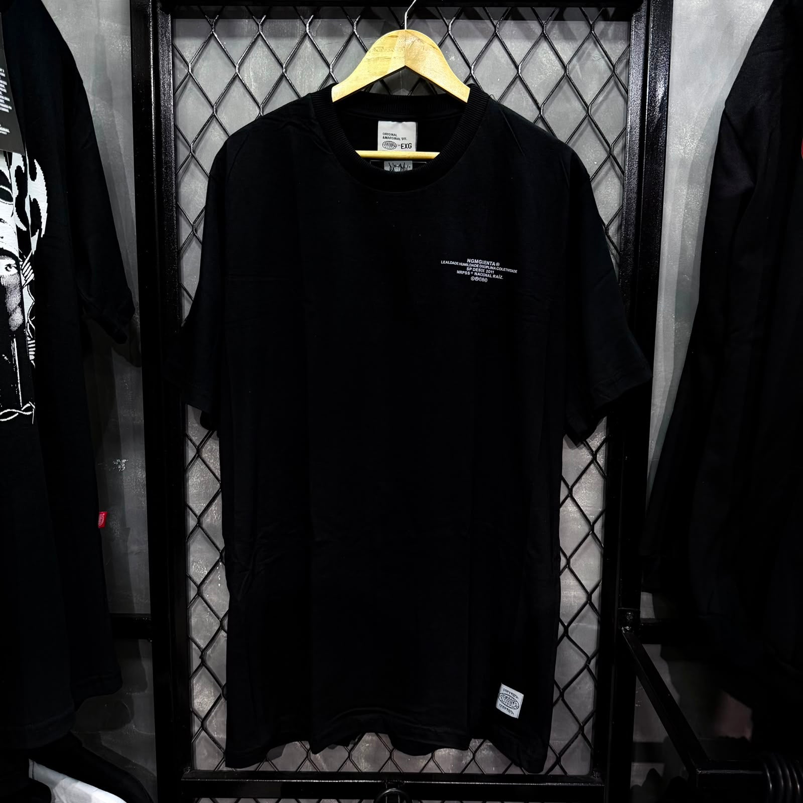 CAMISETA CHRONIC