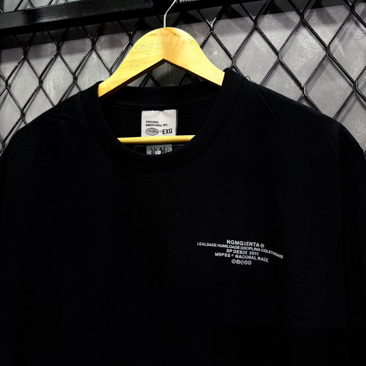 CAMISETA CHRONIC