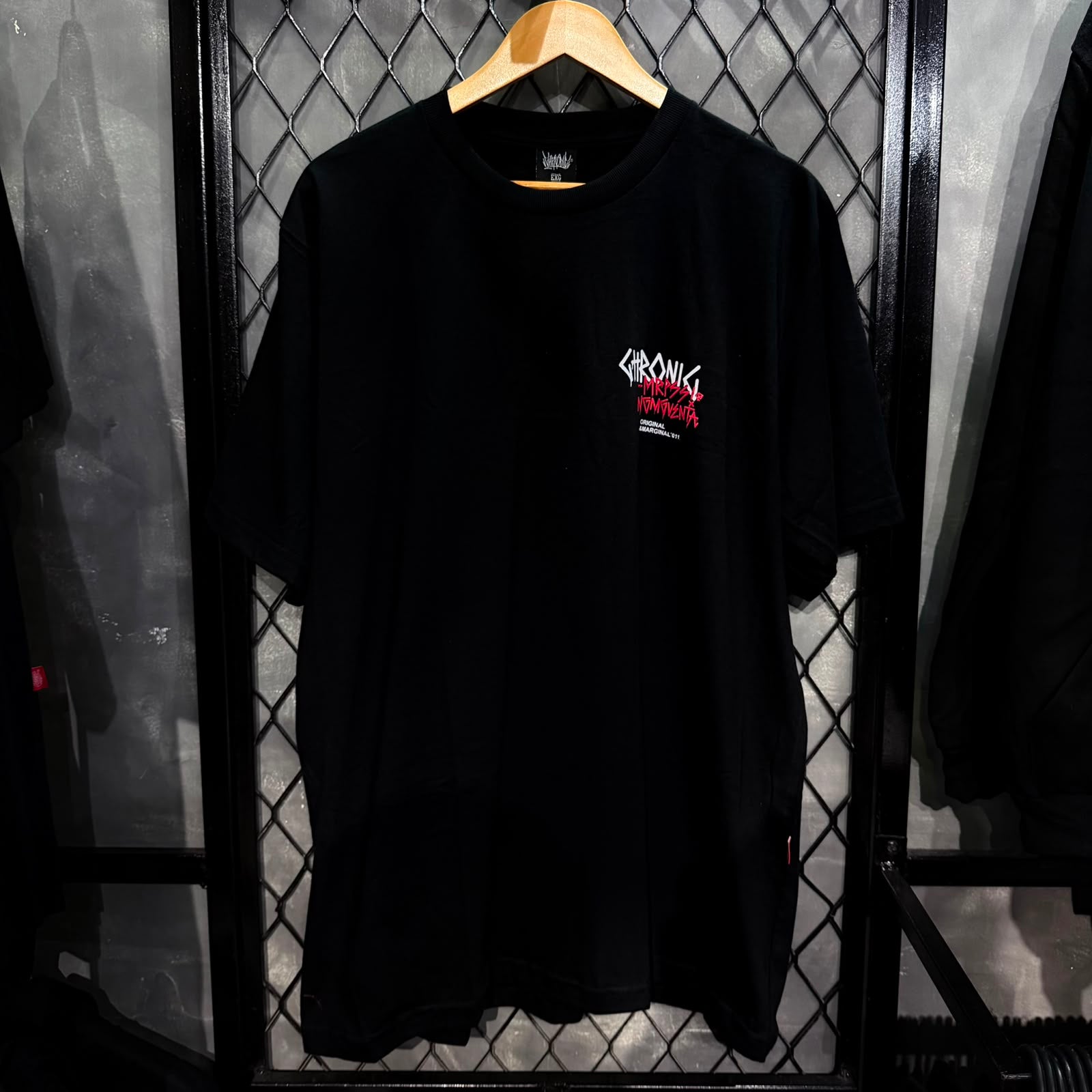 CAMISETA CHRONIC