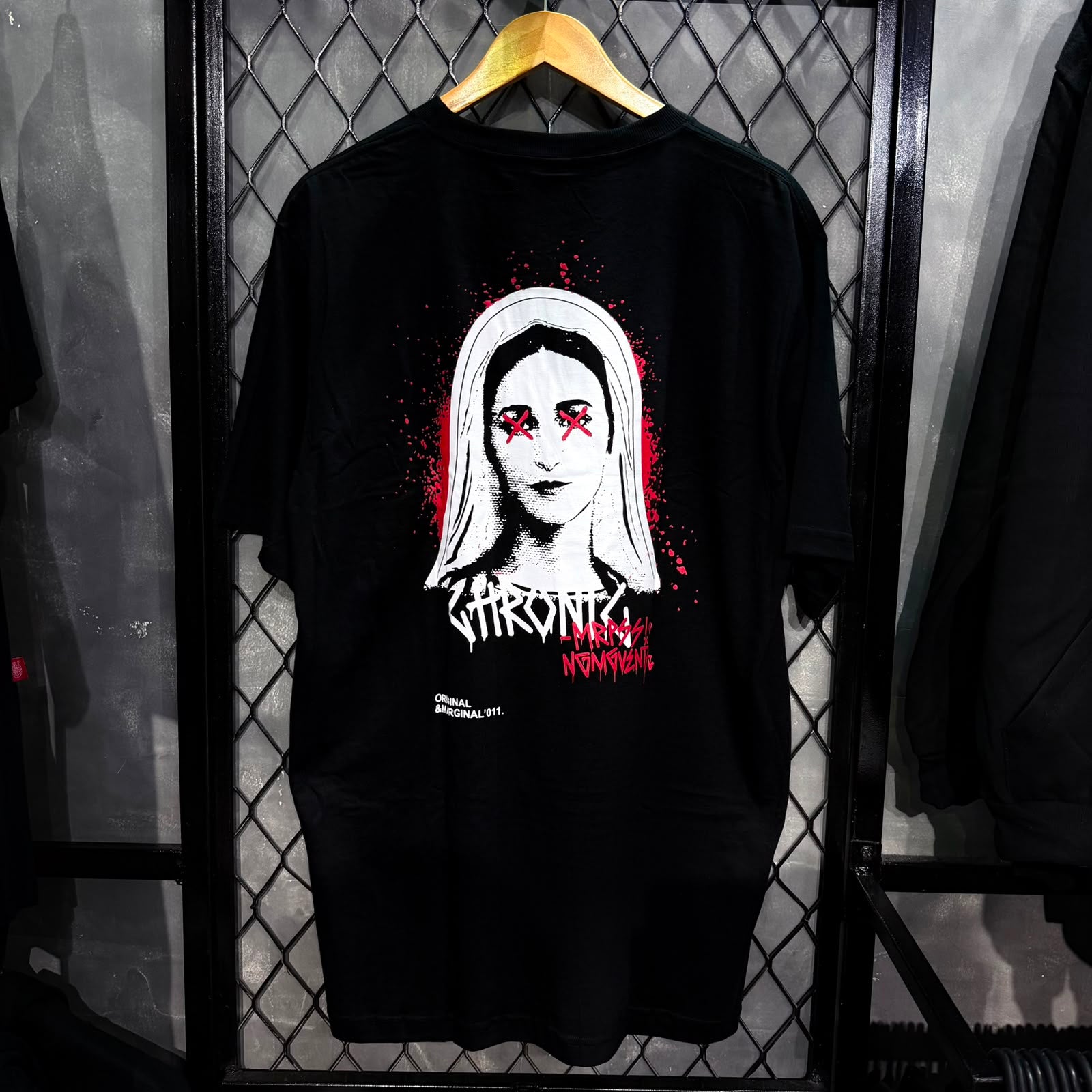 CAMISETA CHRONIC