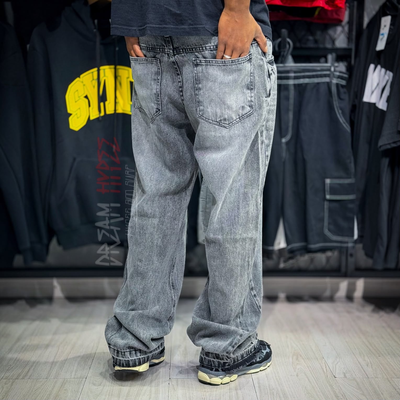 Calça Flare estonada DMC