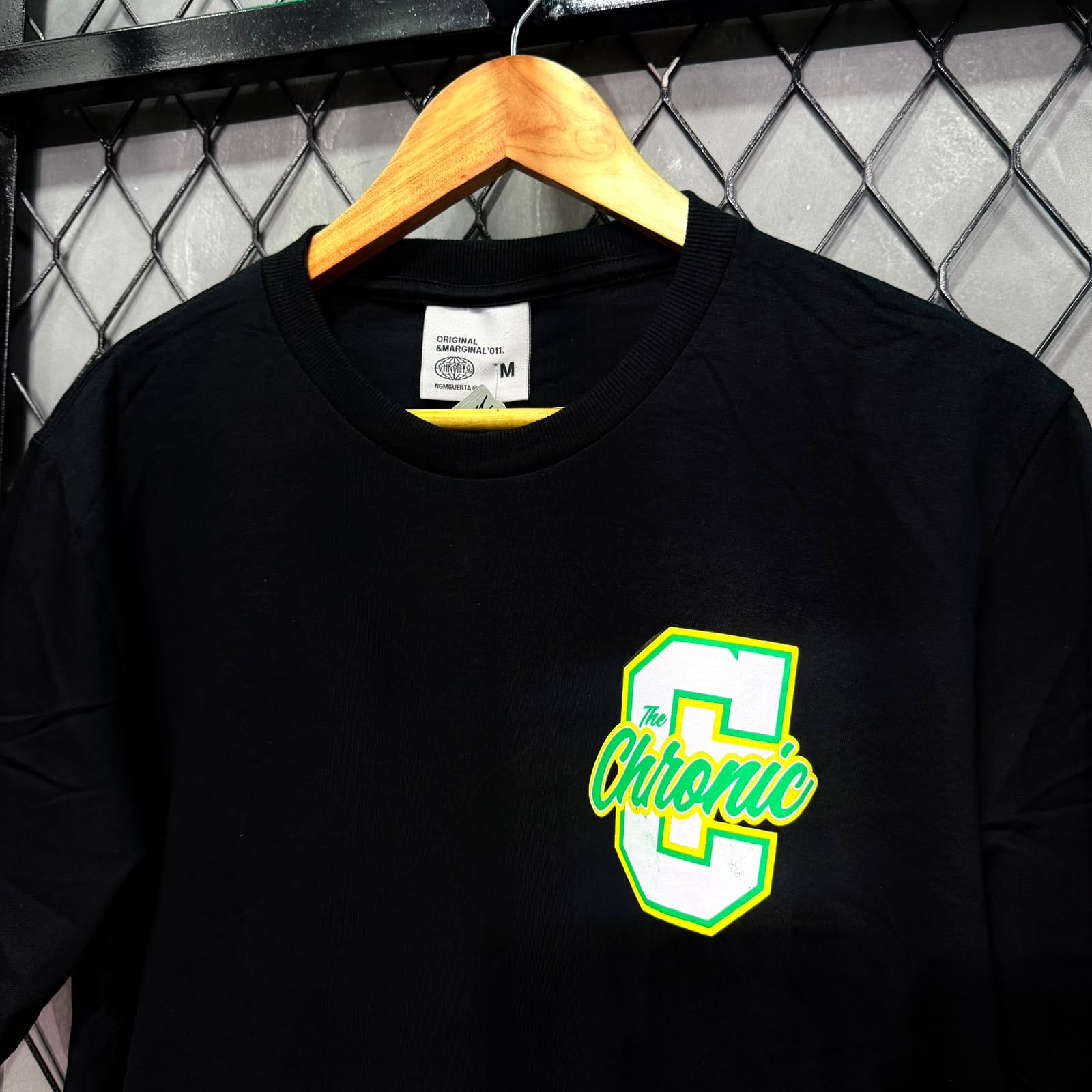 CAMISETA CHRONIC