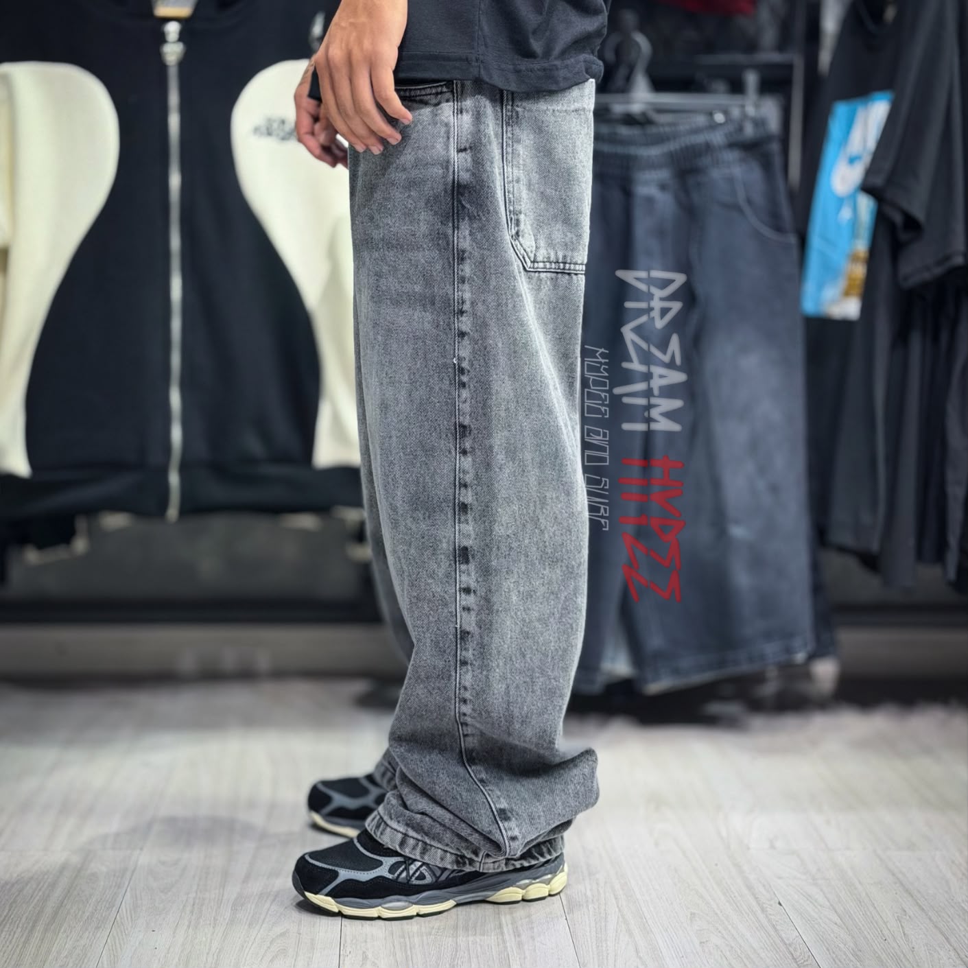 Calça Reta Marmorizada Escura DMC