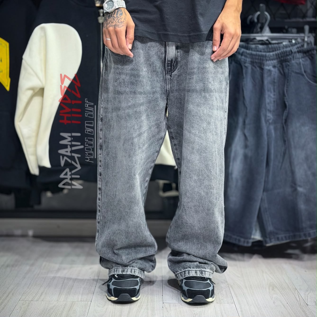 Calça Reta Marmorizada Escura DMC