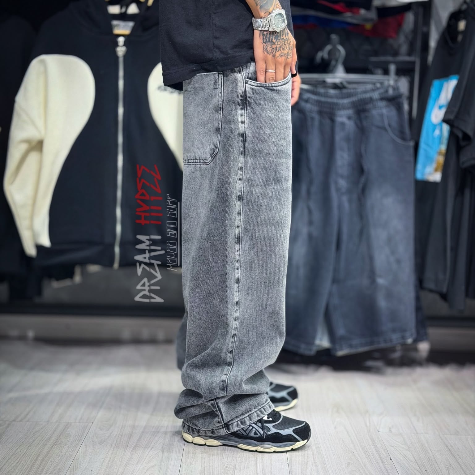 Calça Reta Marmorizada Escura DMC