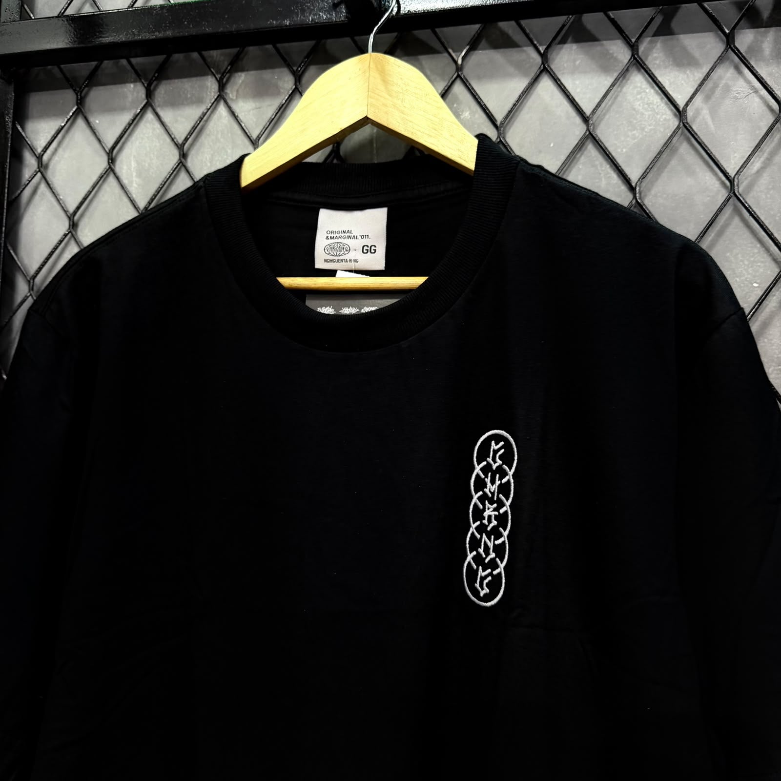 CAMISETA CHRONIC