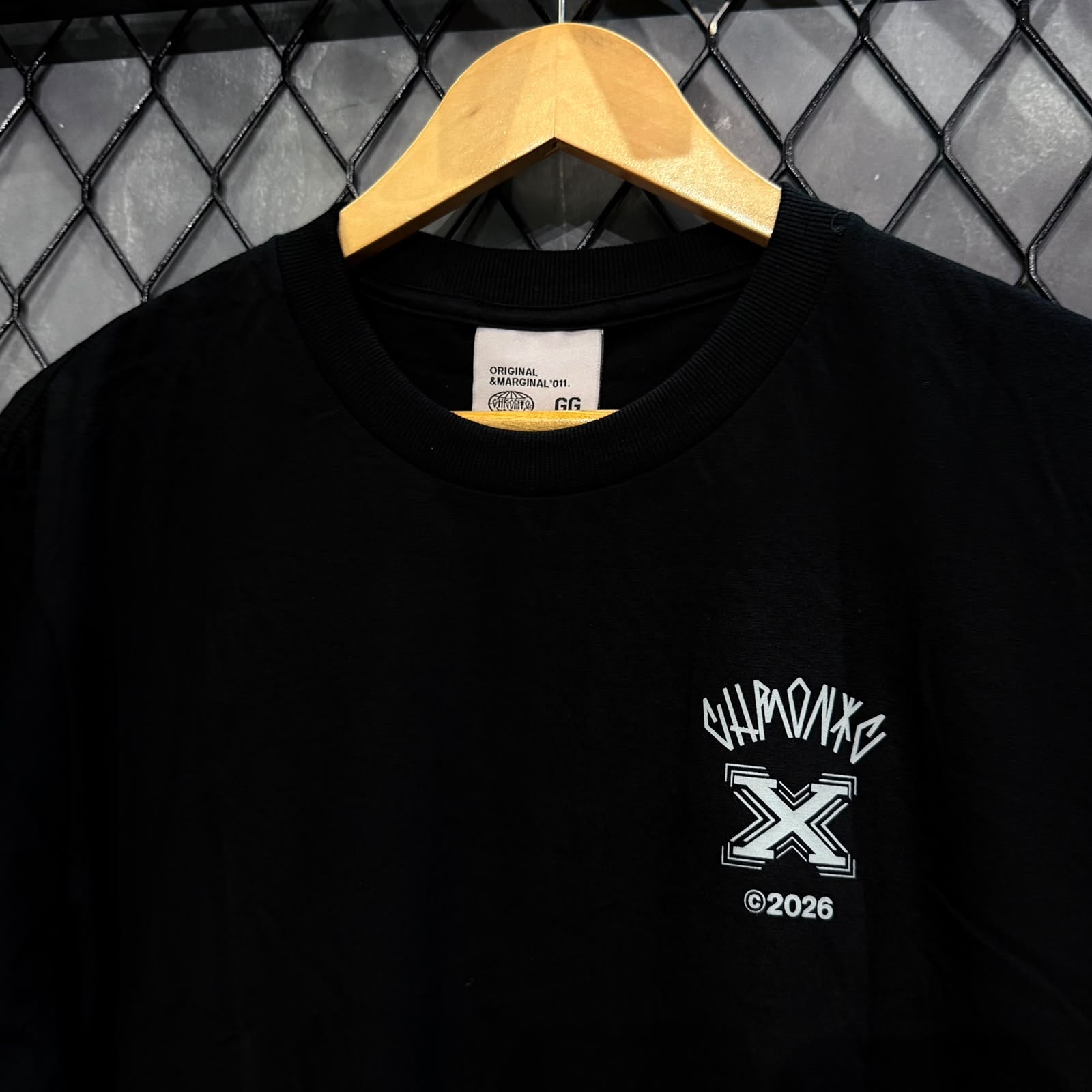 CAMISETA CHRONIC
