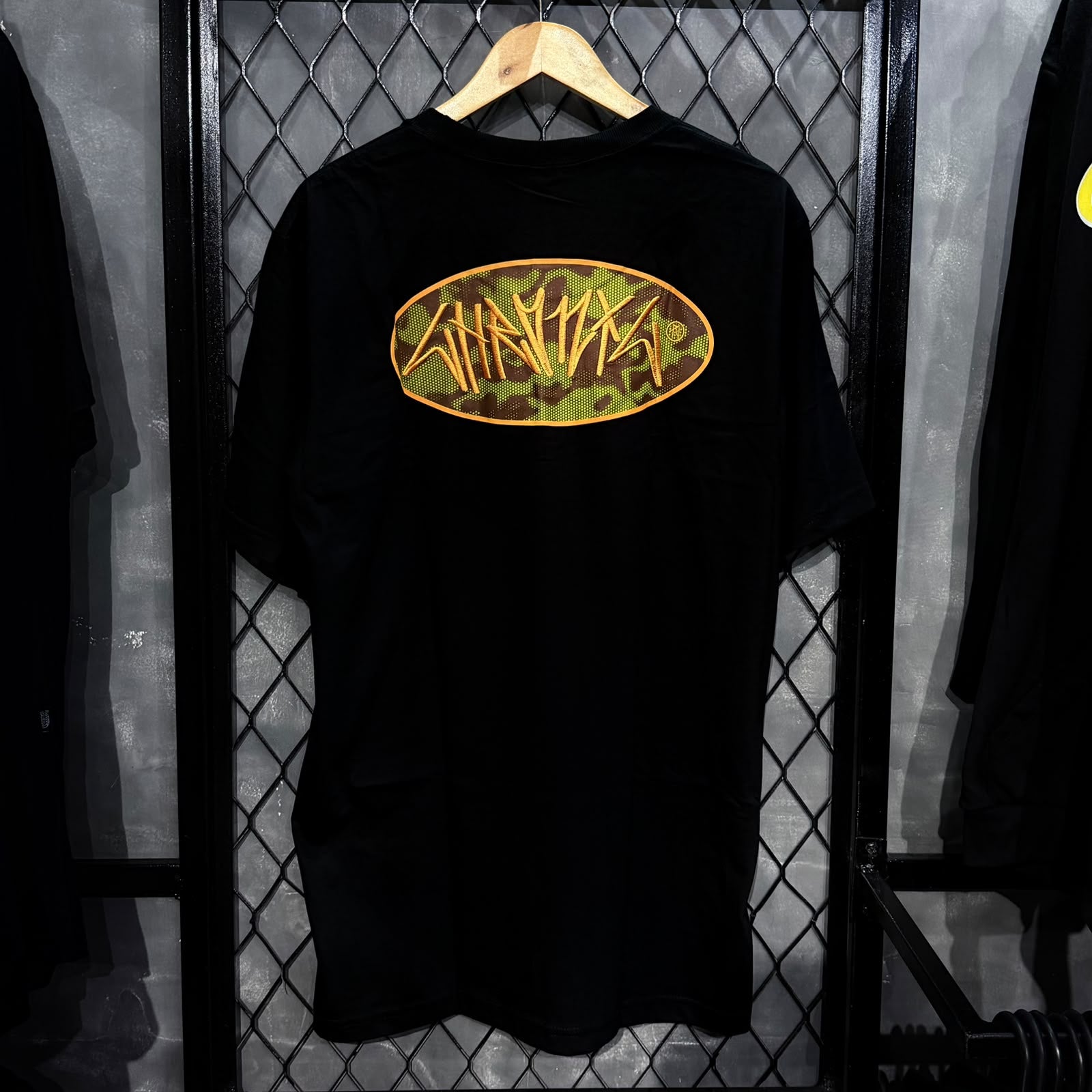 CAMISETA CHRONIC