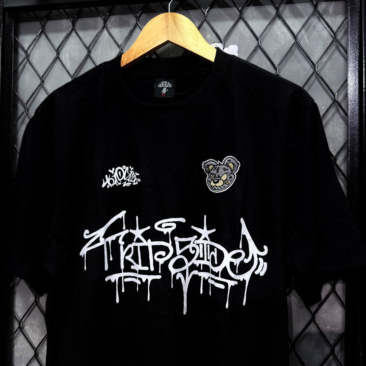 CAMISETA CHRONIC