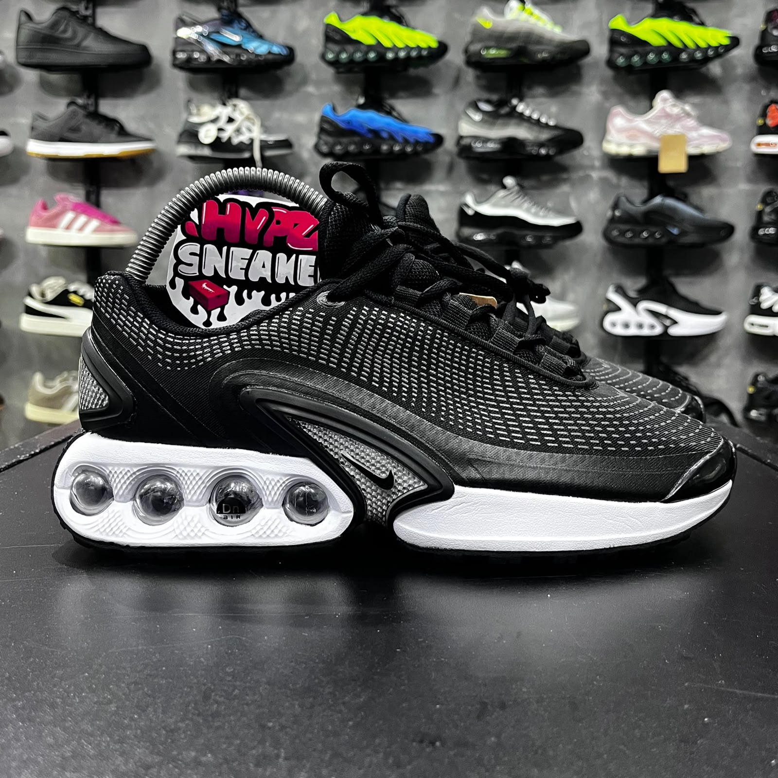 AIR MAX DN