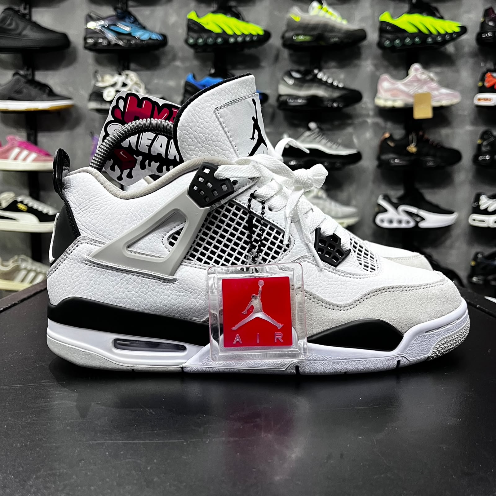 JORDAN IV