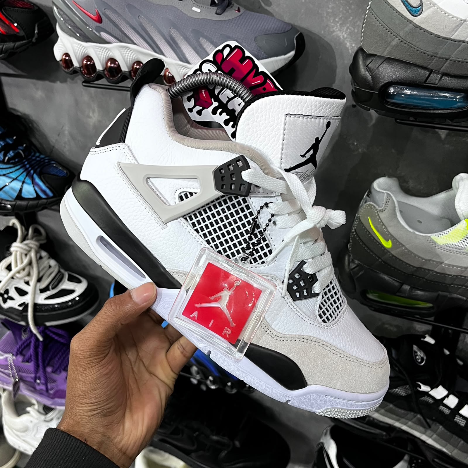 JORDAN IV