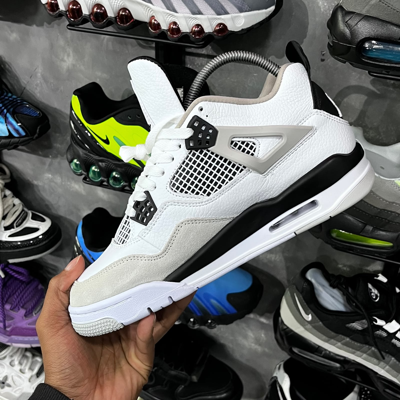 JORDAN IV