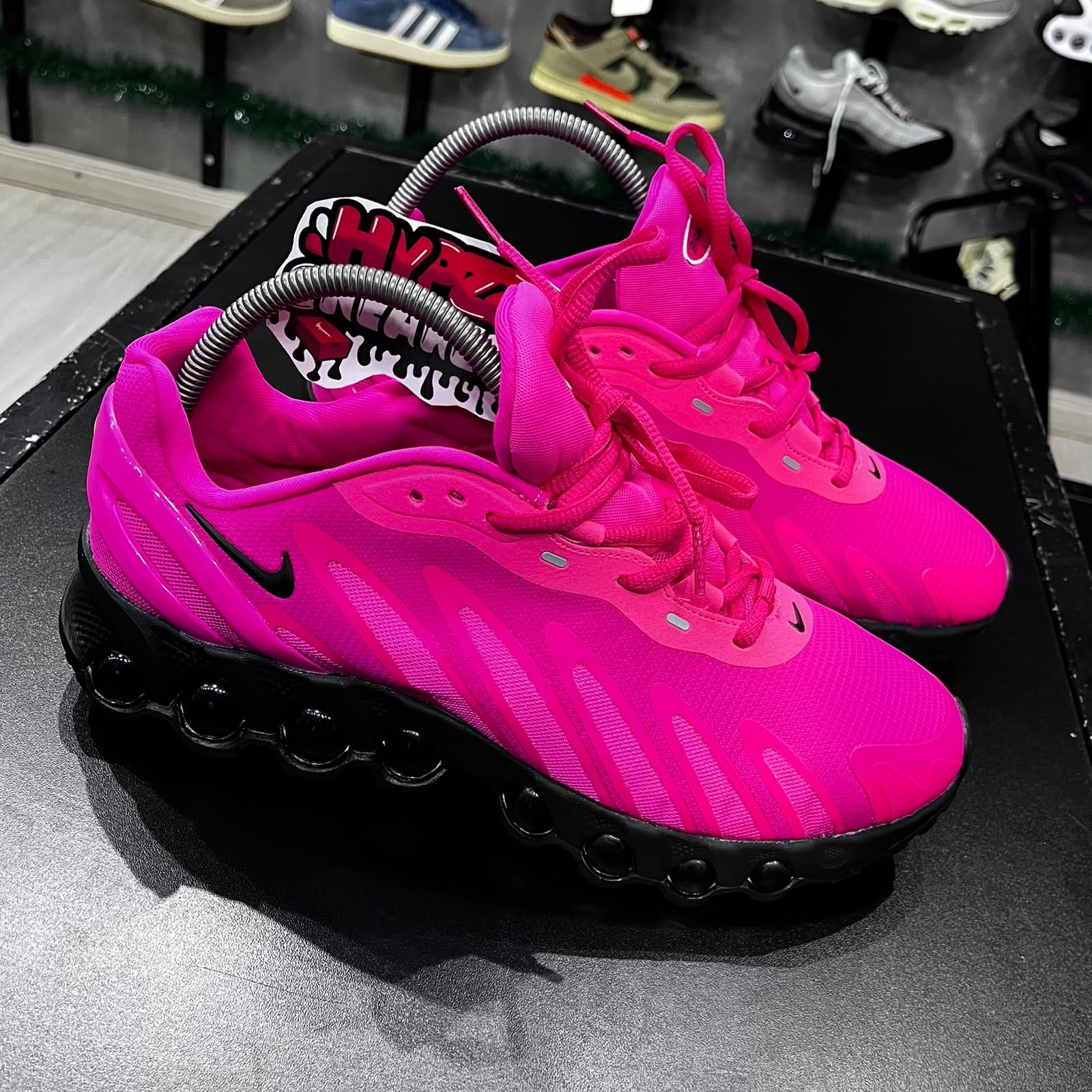 AIR MAX DN8