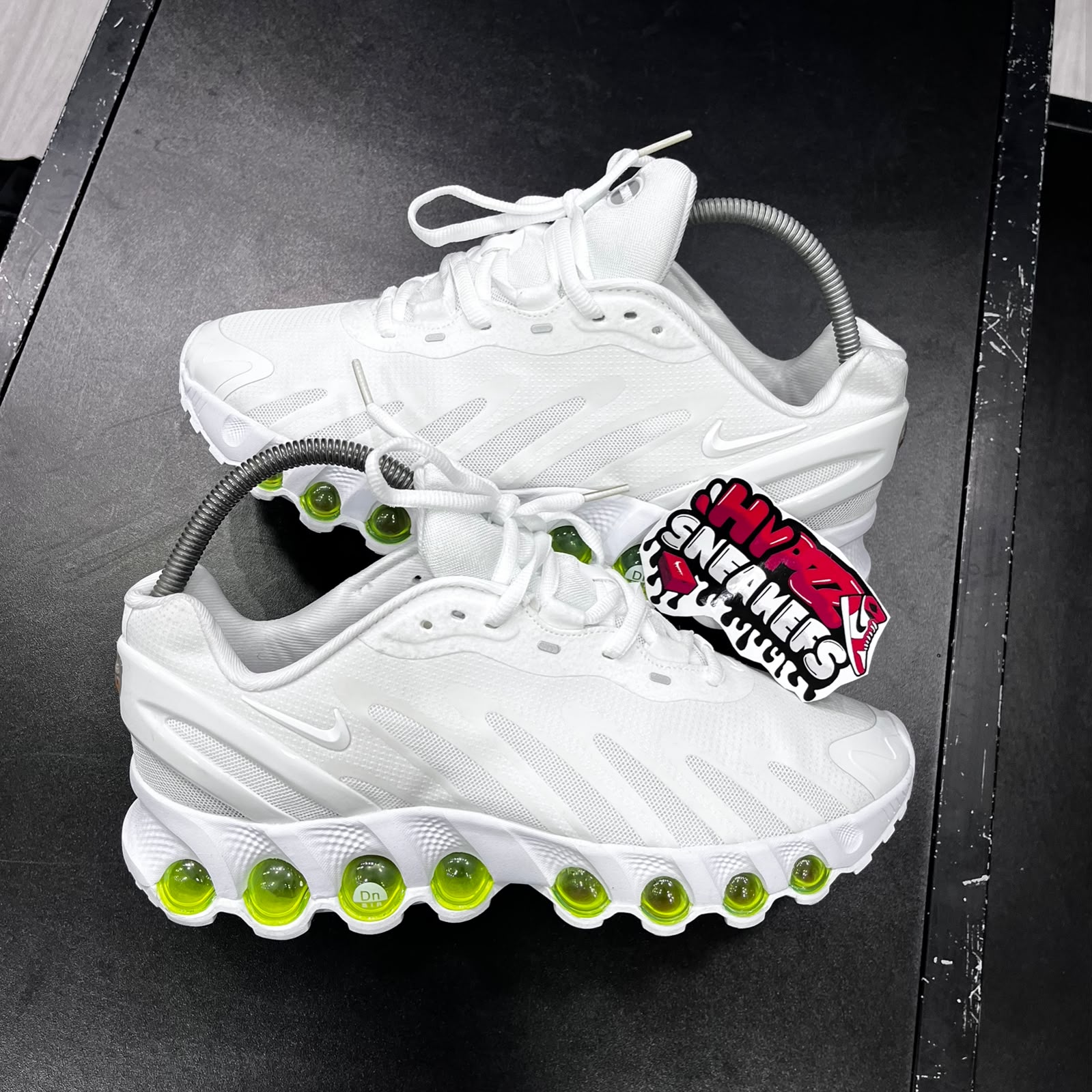AIR MAX DN8
