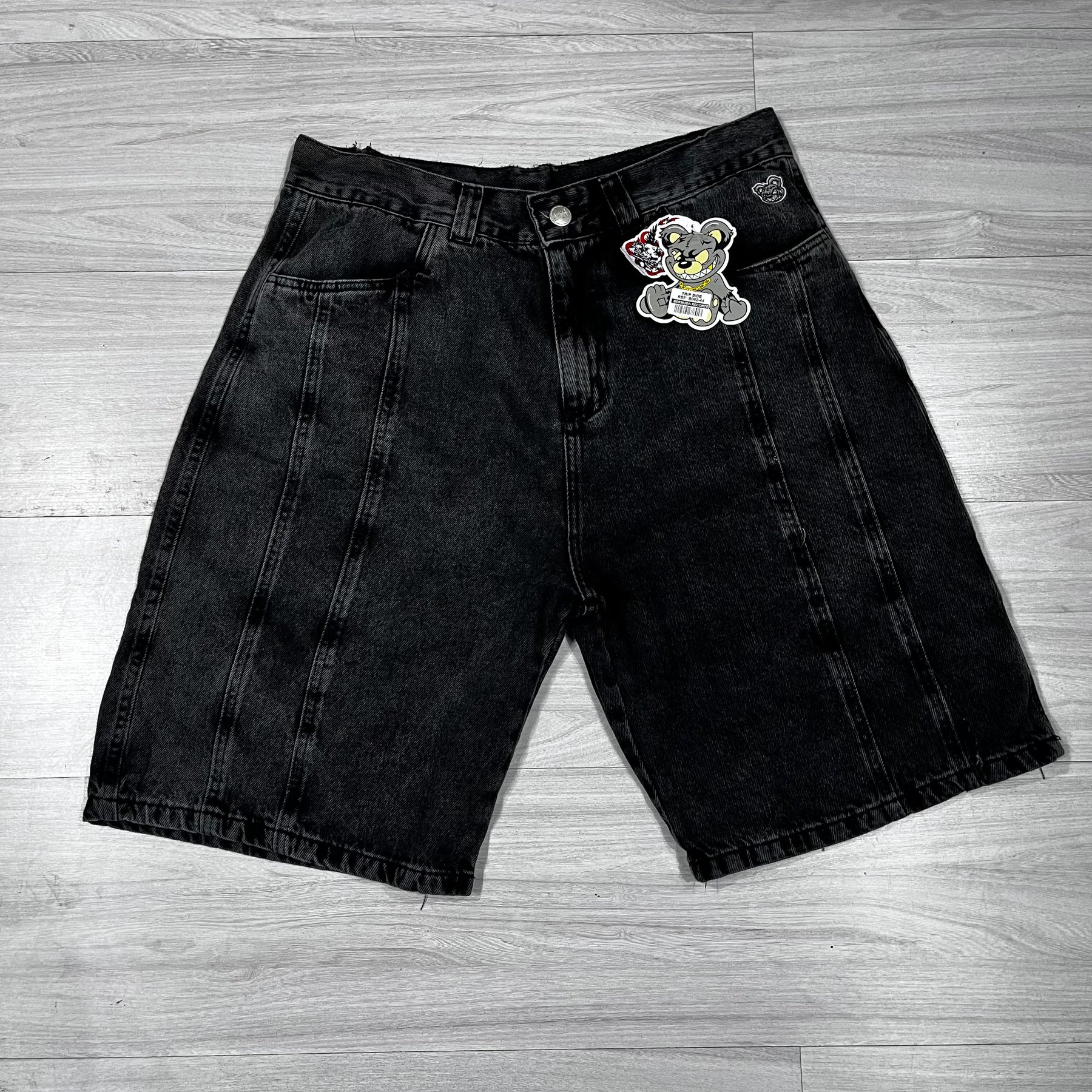 Bermuda Jeans Trip Side