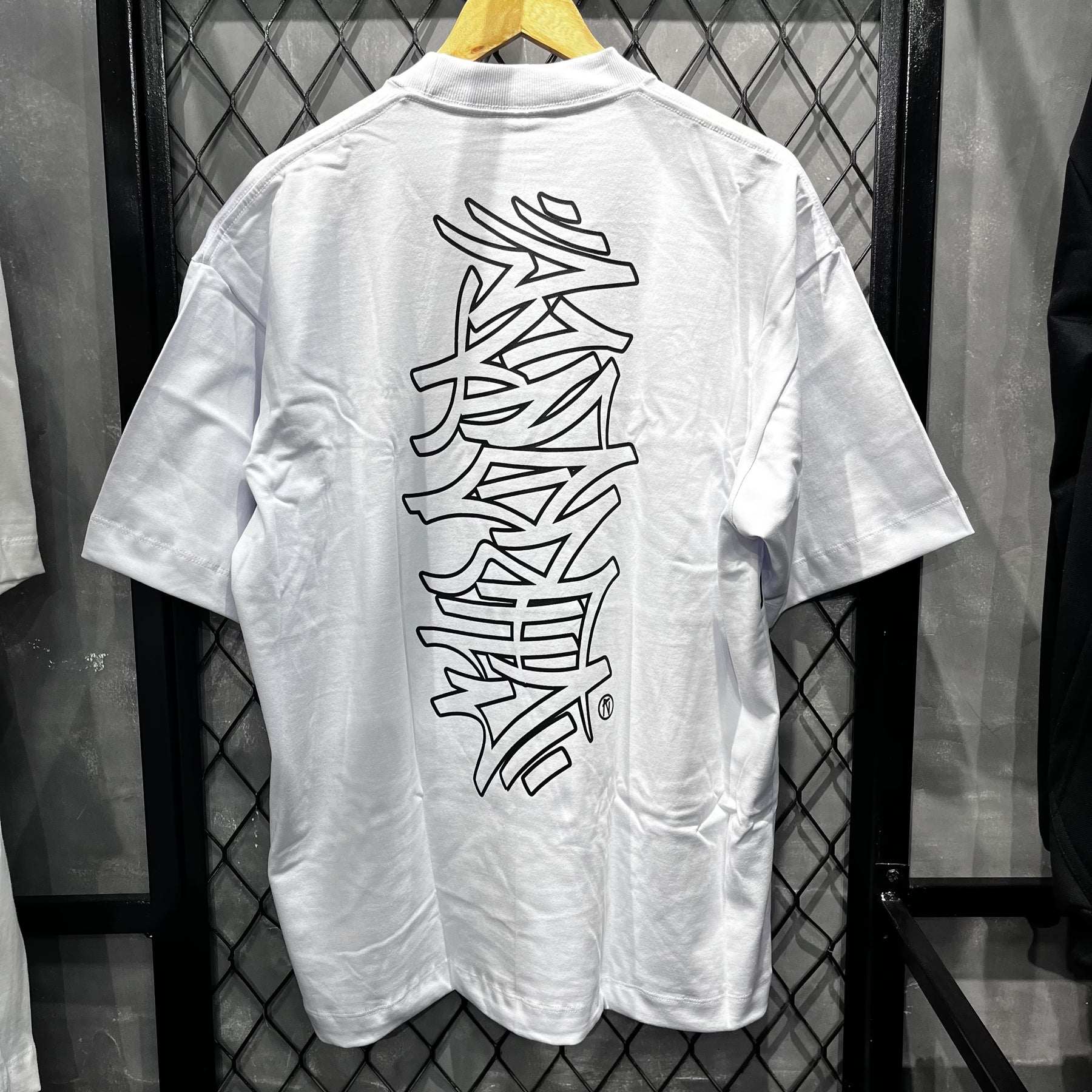 CAMISETA CHRONIC