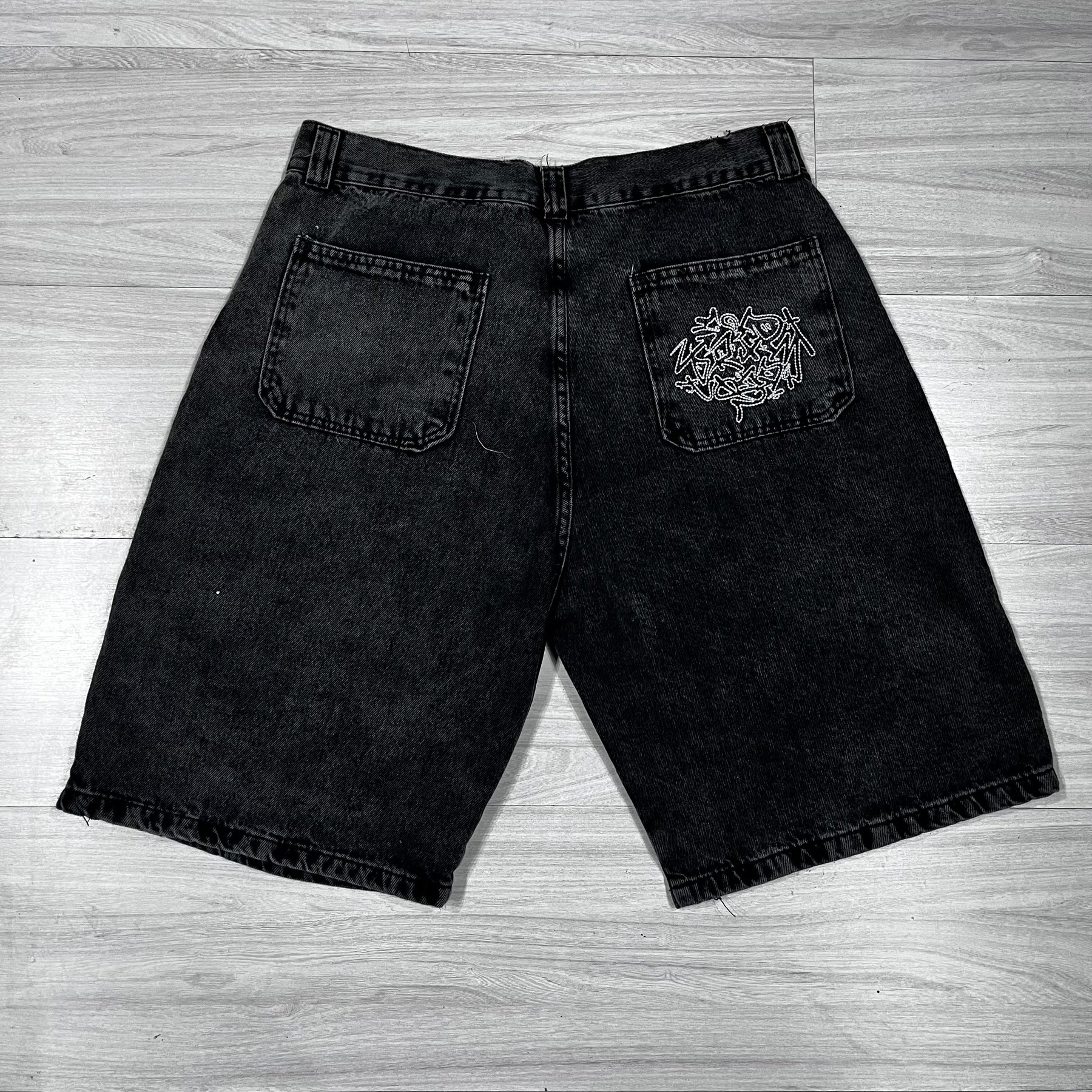 Bermuda Jeans Trip Side