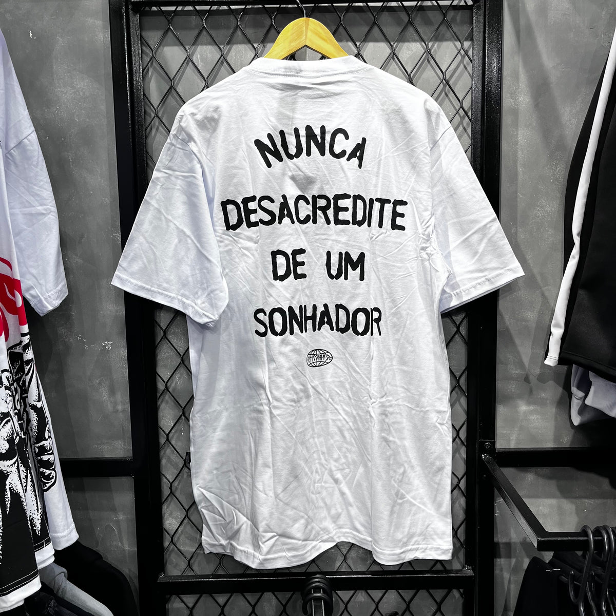CAMISETA CHRONIC