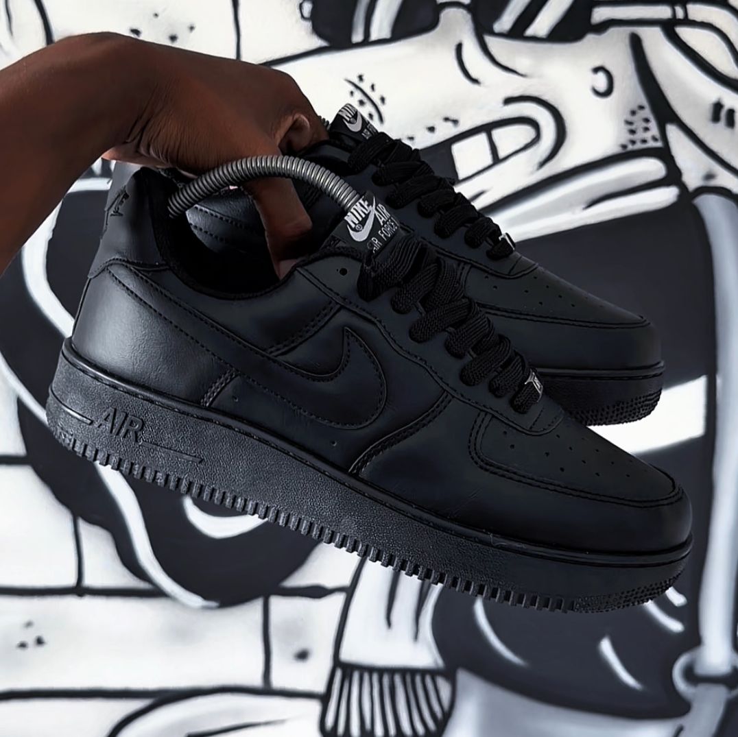 AF1 ALL BLACK