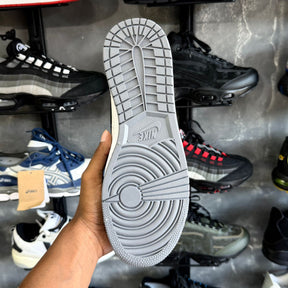 JORDAN 1 LOW