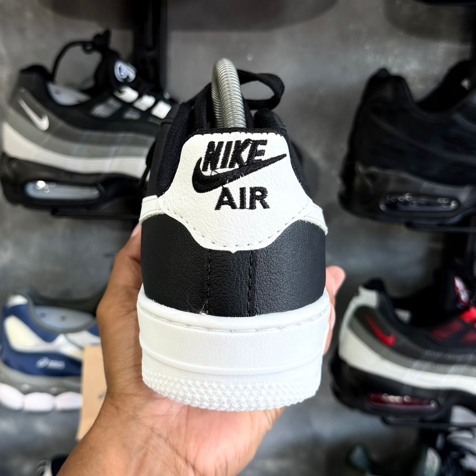 AF1