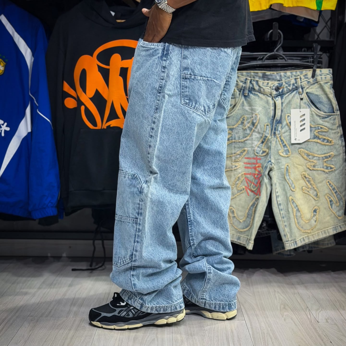 Calça Reta Azul Claro Patch DMC
