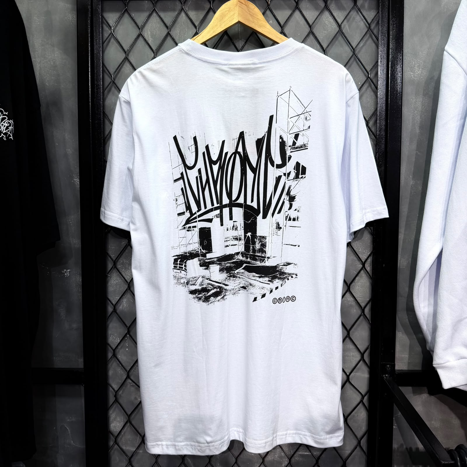 CAMISETA CHRONIC