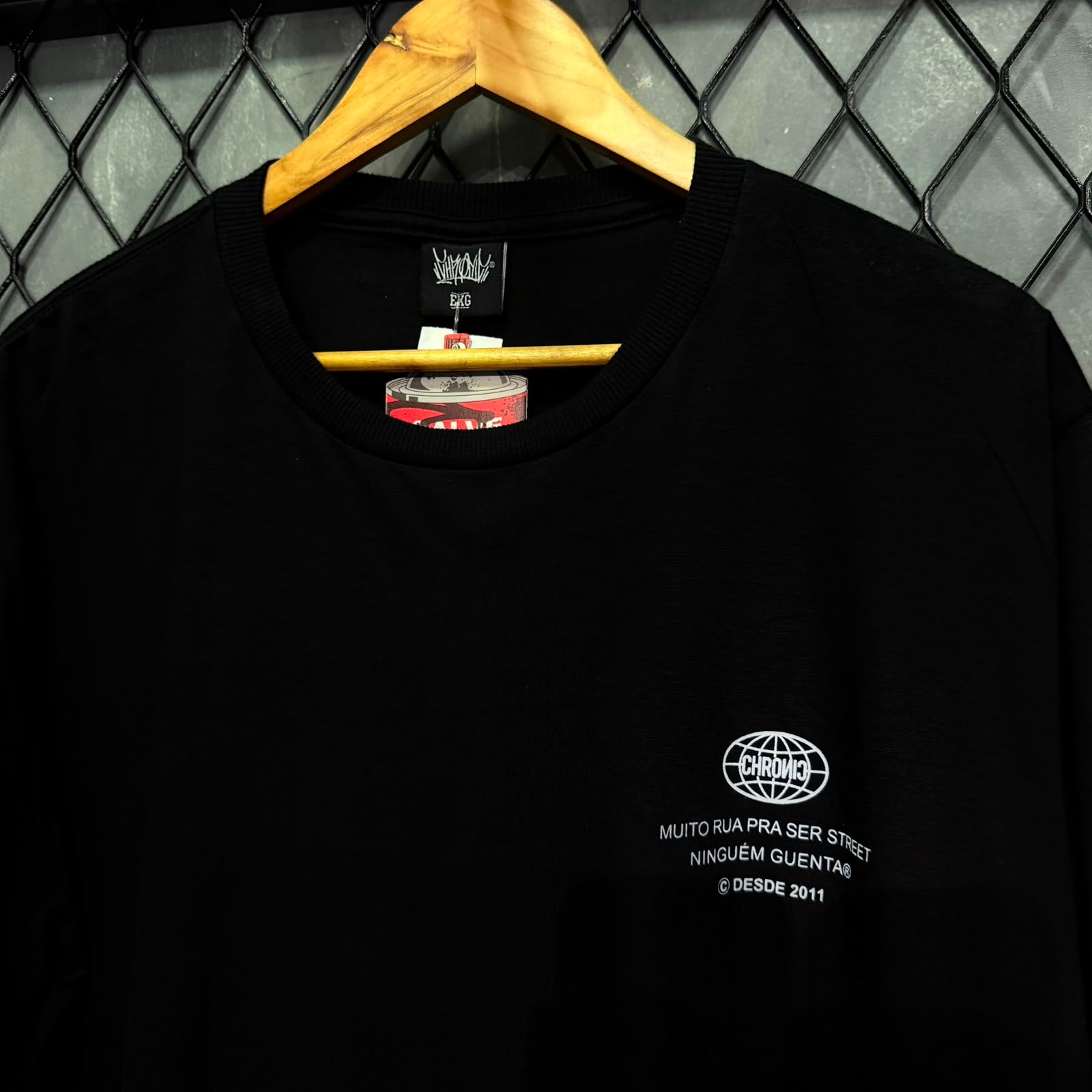 CAMISETA CHRONIC