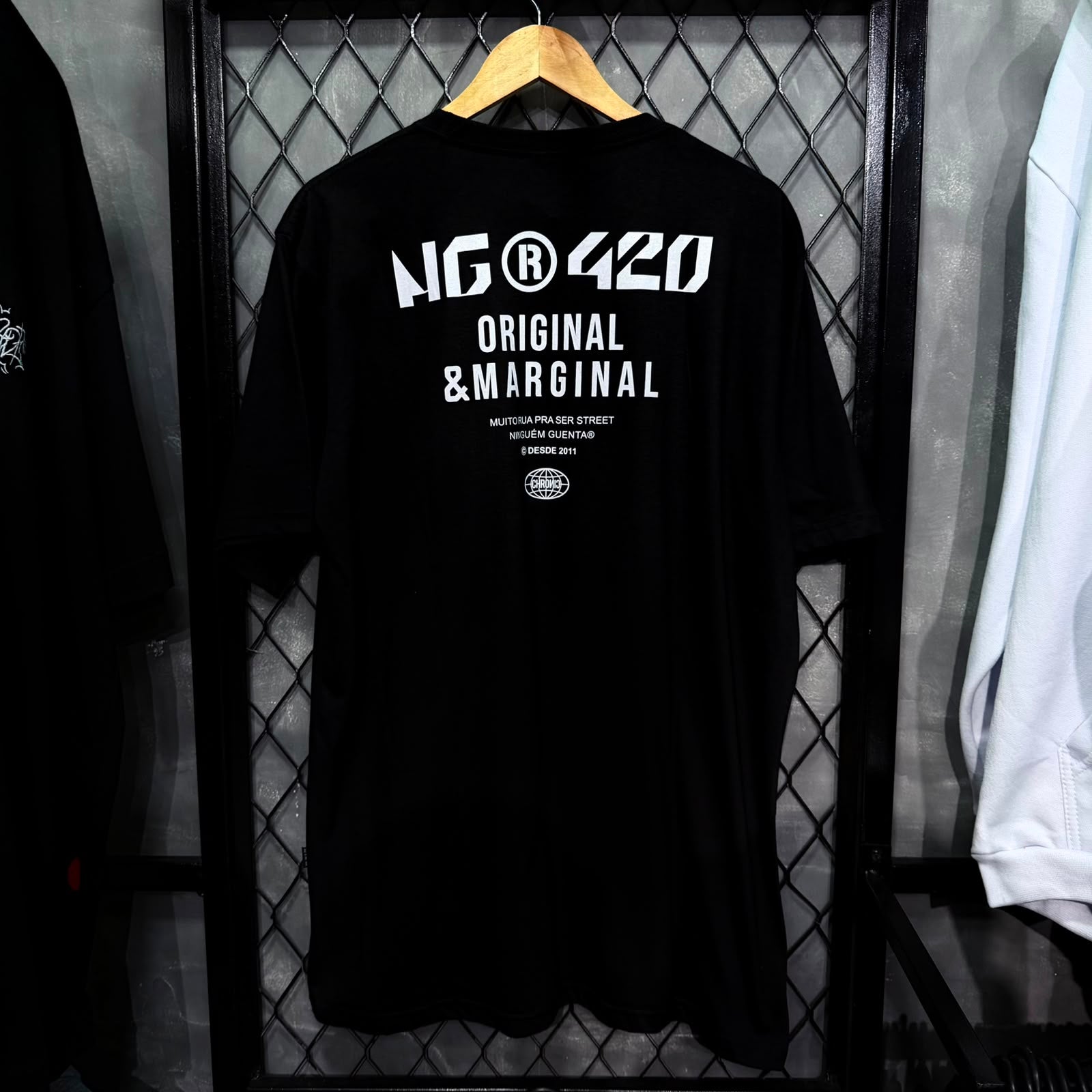 CAMISETA CHRONIC