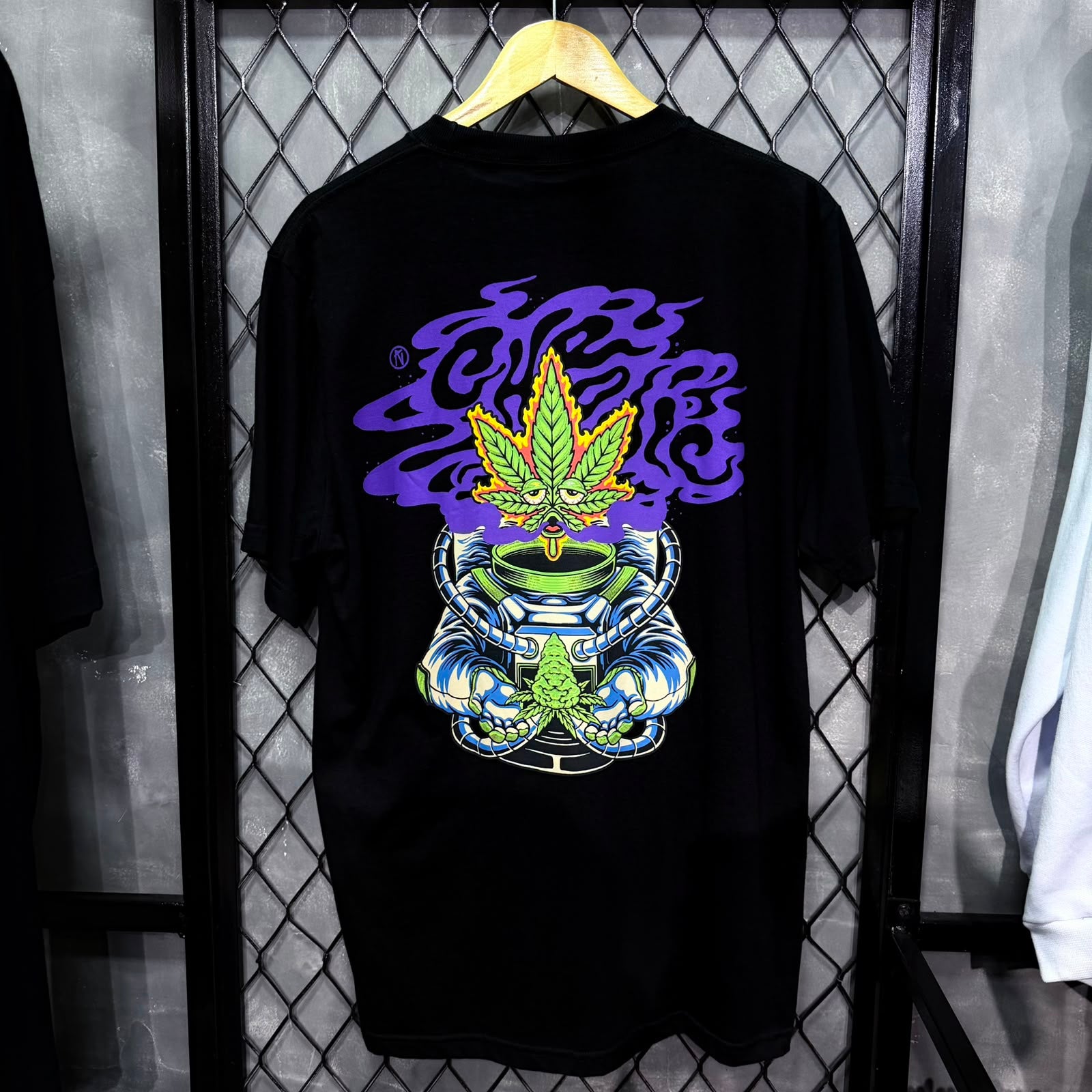 CAMISETA CHRONIC