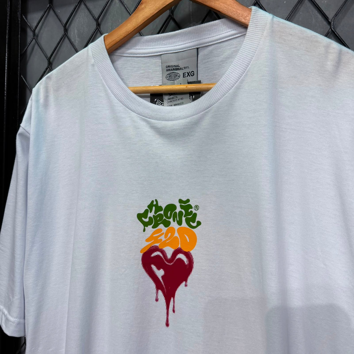 CAMISETA CHRONIC