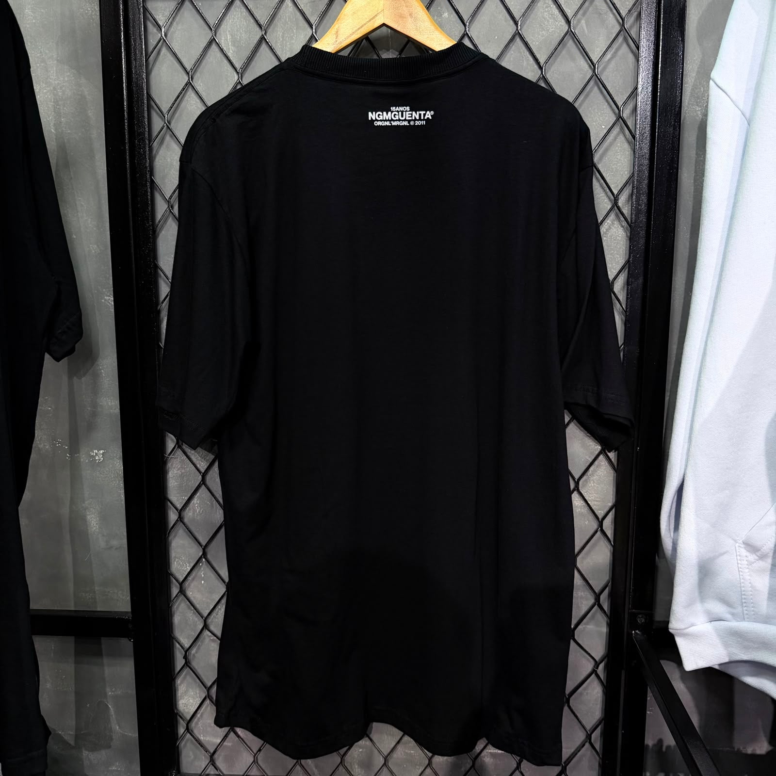 CAMISETA CHRONIC