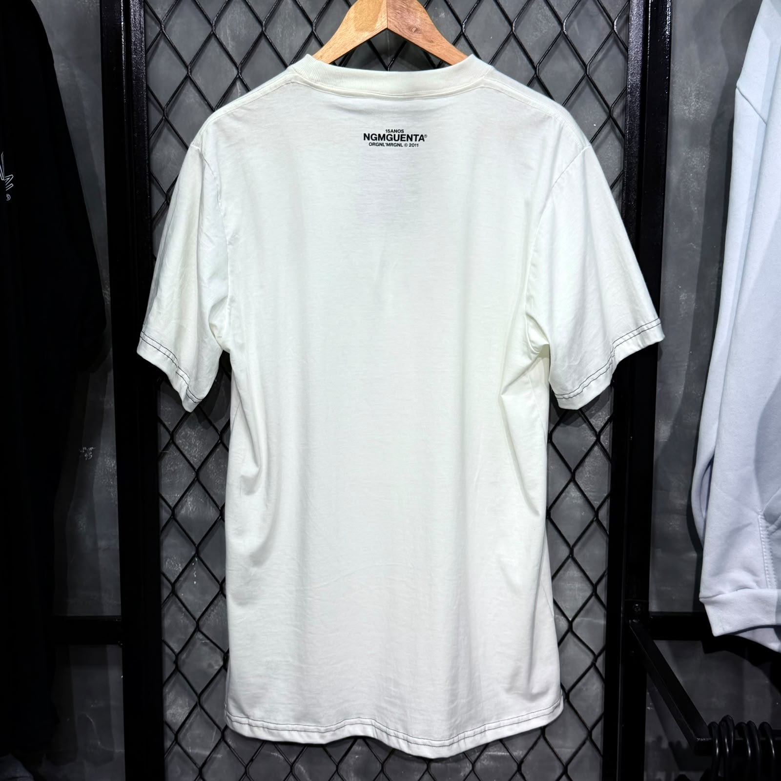 CAMISETA CHRONIC